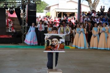 Foto - ACAMPAMENTO FARROUPILHA - APRESENTAÇÃO DE INVERNADAS