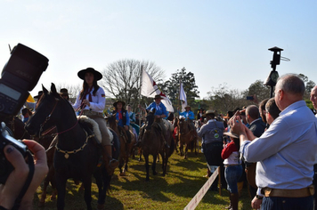 Foto - 72º Distribuição Chama Crioula 2019 - Parque Aguas do Moconá