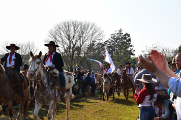 Foto - 72º Distribuição Chama Crioula 2019 - Parque Aguas do Moconá