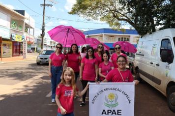 Foto - DESFILE DAS PODEROSAS