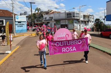 Foto - DESFILE DAS PODEROSAS