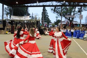 Foto - ACAMPAMENTO FARROUPILHA - APRESENTAÇÃO DE INVERNADAS