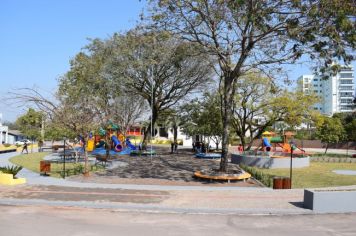 Foto - REVITALIZAÇÃO DA PRAÇA ALIBINDO RIGON E ASFALTO NAS RUAS DO ENTORNO