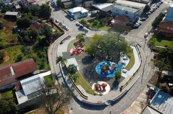 Foto - REVITALIZAÇÃO DA PRAÇA ALIBINDO RIGON E ASFALTO NAS RUAS DO ENTORNO