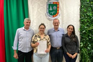 Foto - POSSE DE  21 NOVOS SERVIDORES MUNICIPAIS