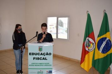 Foto - PREMIAÇÃO DO CONCURSO DE EDUCAÇÃO FISCAL