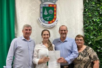 Foto - POSSE DE  21 NOVOS SERVIDORES MUNICIPAIS