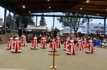 Foto - ACAMPAMENTO FARROUPILHA - APRESENTAÇÃO DE INVERNADAS