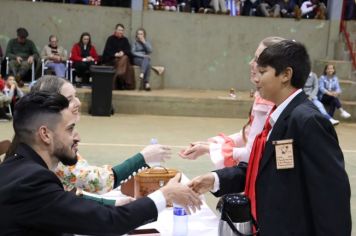 Foto - Semana Farroupilha: Sessão Solene e escolha das Prendas e Peões do 11º Acampamento Farroupilha