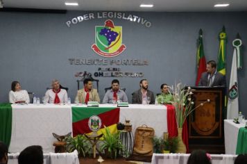 Foto - Semana Farroupilha: Sessão Solene e escolha das Prendas e Peões do 11º Acampamento Farroupilha