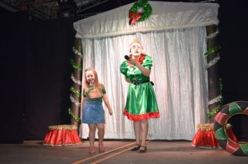 Foto - PEÇA TEATRAL “O NATAL DA FAMÍLIA GENTIL” FOI ATRAÇÃO NO “NATAL DA FELIZ CIDADE”