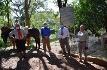 Foto - CAVALGADA  TENENTE MÁRIO PORTELA  FAGUNDES