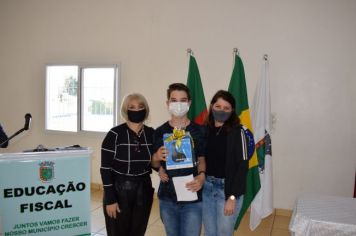 Foto - PREMIAÇÃO DO CONCURSO DE EDUCAÇÃO FISCAL