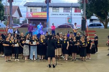 Foto - NATAL EM JESUS ABRIU AS FESTIVIDADES NATALINAS DE TENENTE PORTELA