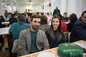 Foto - 7º Jantar Comemorativo ao Aniversário do Município /  Escolas Municipais Arcelino S. Bueno e Tenente Portela