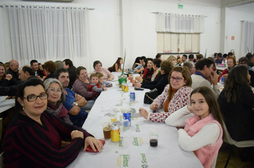 Foto - 7º Jantar Comemorativo ao Aniversário do Município /  Escolas Municipais Arcelino S. Bueno e Tenente Portela