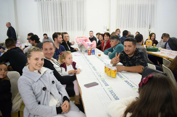 Foto - 7º Jantar Comemorativo ao Aniversário do Município /  Escolas Municipais Arcelino S. Bueno e Tenente Portela