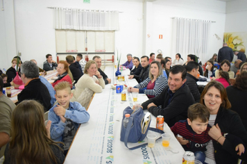 Foto - 7º Jantar Comemorativo ao Aniversário do Município /  Escolas Municipais Arcelino S. Bueno e Tenente Portela