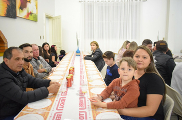 Foto - 7º Jantar Comemorativo ao Aniversário do Município /  Escolas Municipais Arcelino S. Bueno e Tenente Portela