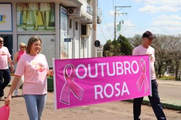 Foto - DESFILE DAS PODEROSAS