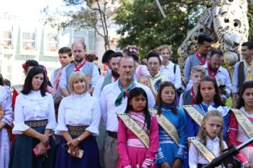 Foto - MUNICÍPIO RECEPCIONA PRENDAS E PEÕES DO RS