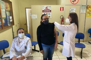Foto - VACINAÇÃO COVID-19