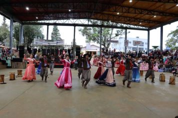 Foto - ACAMPAMENTO FARROUPILHA - APRESENTAÇÃO DE INVERNADAS