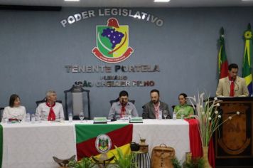 Foto - Semana Farroupilha: Sessão Solene e escolha das Prendas e Peões do 11º Acampamento Farroupilha