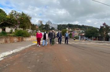 Foto - INAUGURAÇÃO ASFALTO RUA TUPÃ