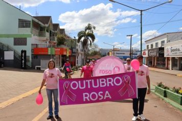 Foto - DESFILE DAS PODEROSAS