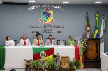 Foto - Semana Farroupilha: Sessão Solene e escolha das Prendas e Peões do 11º Acampamento Farroupilha