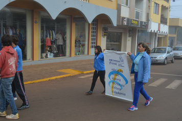 Foto - Abertura da Semana do Meio Ambiente com caminhada pelas ruas da cidade