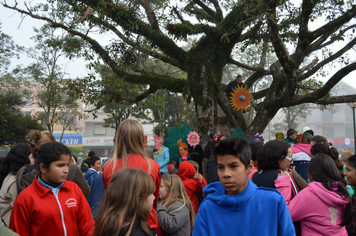 Foto - Abertura da Semana do Meio Ambiente com caminhada pelas ruas da cidade