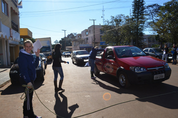 Foto - Abertura da Semana do Meio Ambiente com caminhada pelas ruas da cidade