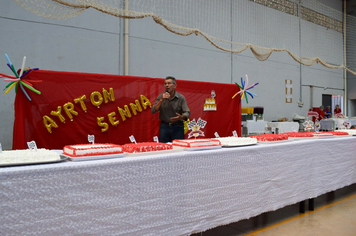 Foto - Aniversário 18 Anos - Escola Municipal Ayrton Senna