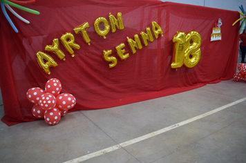 Foto - Aniversário 18 Anos - Escola Municipal Ayrton Senna