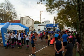 Foto - 6ª Corrida Rústica SESC Tenente Portela/ 64 anos