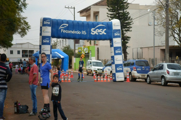 Foto - 6ª Corrida Rústica SESC Tenente Portela/ 64 anos