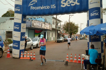 Foto - 6ª Corrida Rústica SESC Tenente Portela/ 64 anos