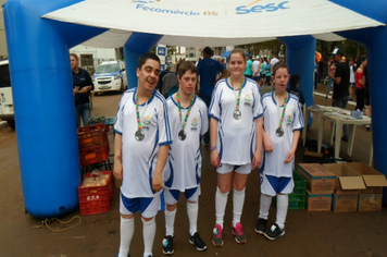 Foto - 6ª Corrida Rústica SESC Tenente Portela/ 64 anos