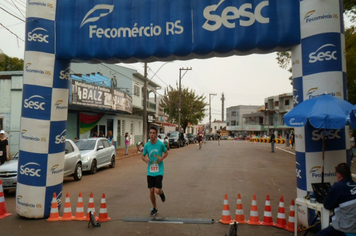 Foto - 6ª Corrida Rústica SESC Tenente Portela/ 64 anos