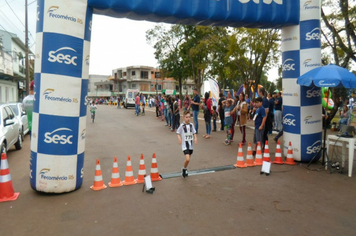 Foto - 6ª Corrida Rústica SESC Tenente Portela/ 64 anos