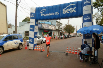 Foto - 6ª Corrida Rústica SESC Tenente Portela/ 64 anos