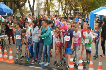 Foto - 6ª Corrida Rústica SESC Tenente Portela/ 64 anos