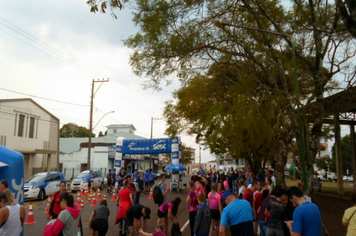 Foto - 6ª Corrida Rústica SESC Tenente Portela/ 64 anos