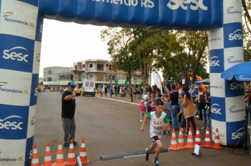 Foto - 6ª Corrida Rústica SESC Tenente Portela/ 64 anos