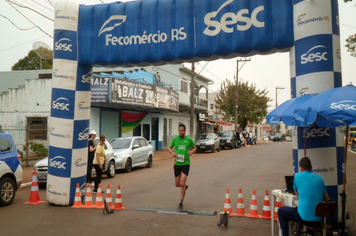 Foto - 6ª Corrida Rústica SESC Tenente Portela/ 64 anos