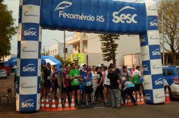 Foto - 6ª Corrida Rústica SESC Tenente Portela/ 64 anos