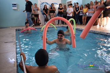 Foto - Apae de Tenente Portela  inaugura Piscina Terapêutica