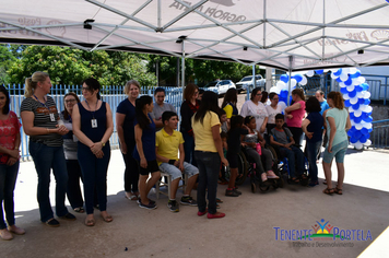 Foto - Apae de Tenente Portela  inaugura Piscina Terapêutica